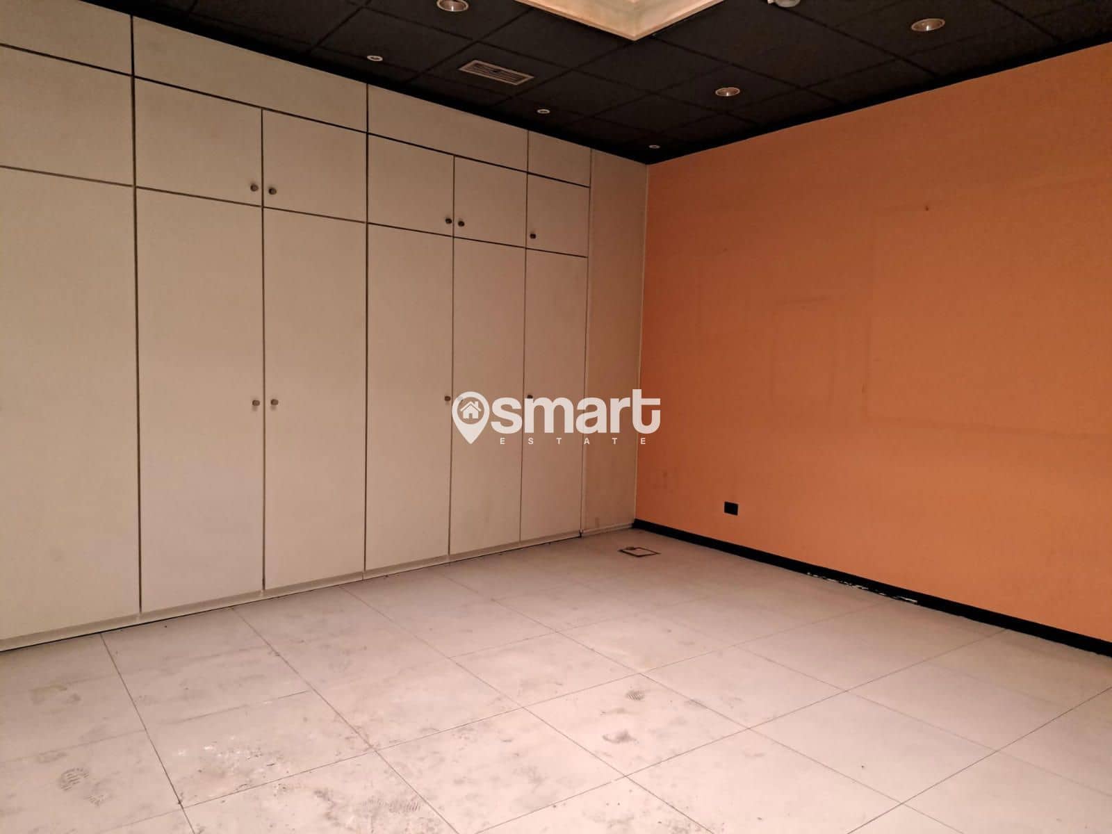 Erhverv til salg i Oviedo - € 315.400 (Ref: 8510341)