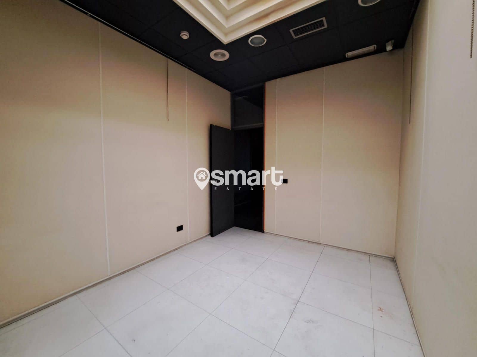 Erhverv til salg i Oviedo - € 315.400 (Ref: 8510341)