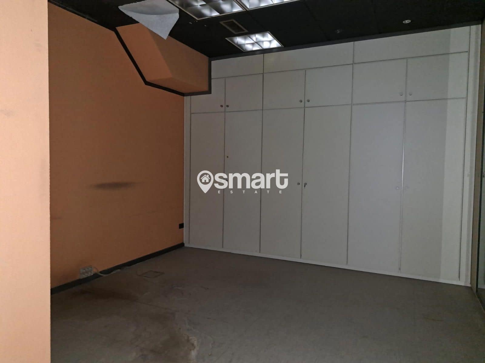 Erhverv til salg i Oviedo - € 315.400 (Ref: 8510341)