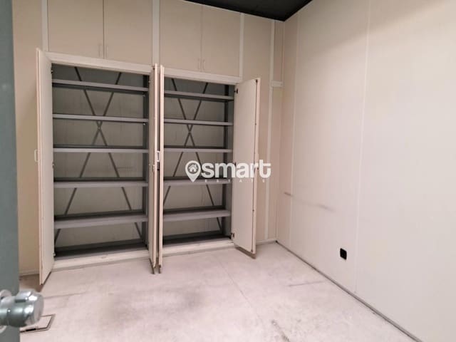 Erhverv til salg i Centro Urbano, Oviedo - € 315.400 (Ref: 8510341)