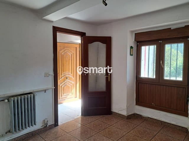 3 bedroom Villa for sale in Siero - € 45,000 (Ref: 8562961)