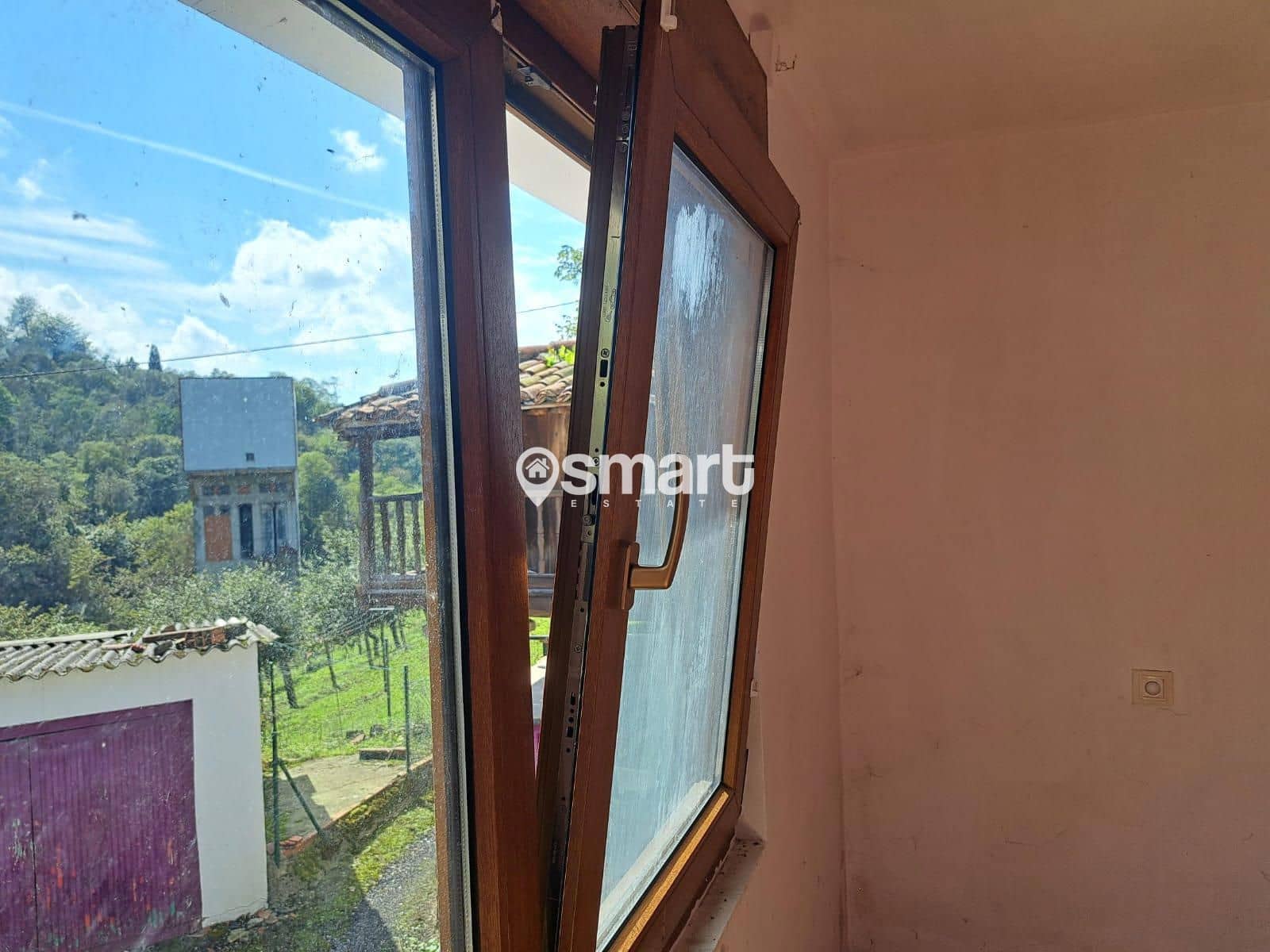 3 bedroom Villa for sale in Siero - € 45,000 (Ref: 8562961)