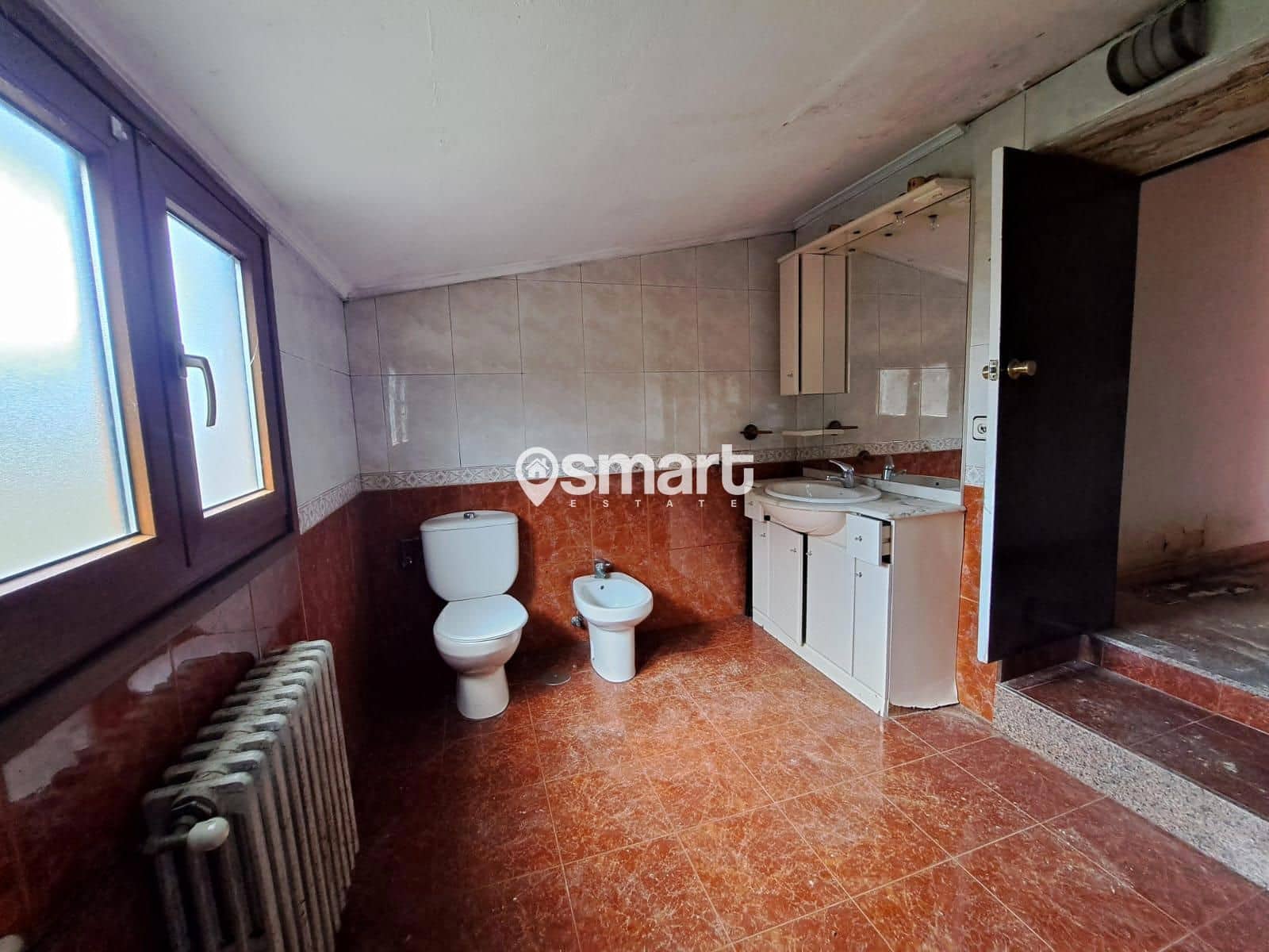 3 bedroom Villa for sale in Siero - € 45,000 (Ref: 8562961)