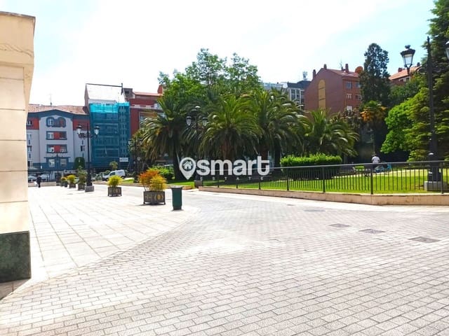 Erhverv til salg i Centro Urbano, Oviedo - € 324.000 (Ref: 8596637)