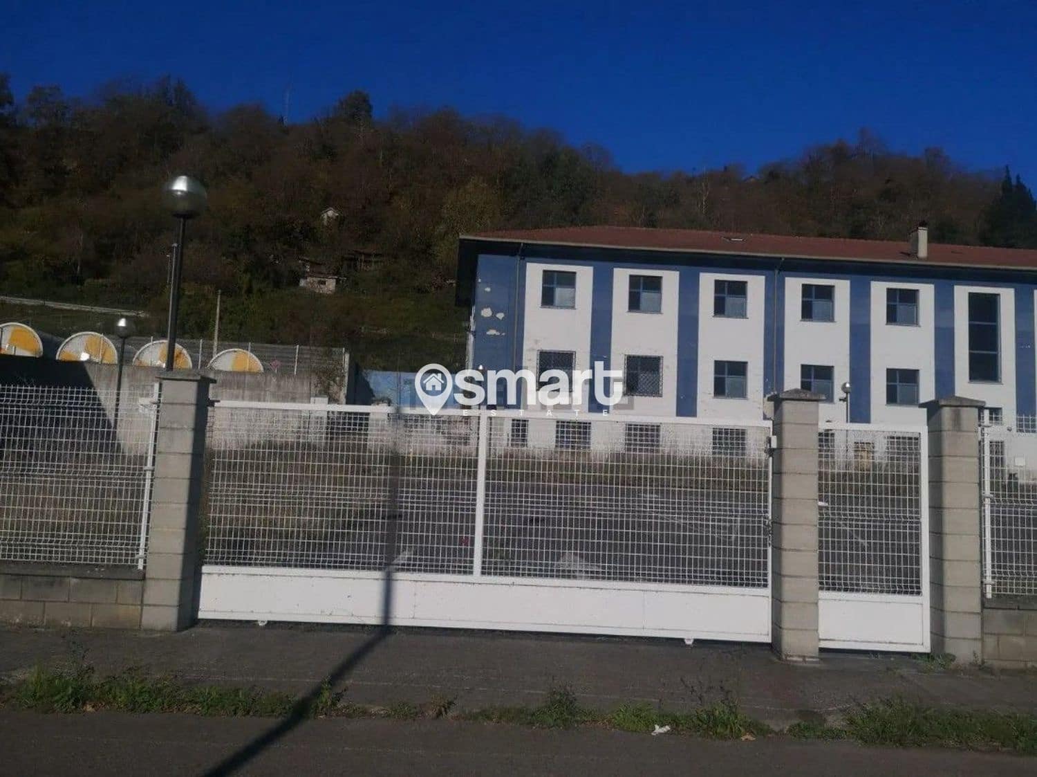 Erhverv til salg i Mieres - € 261.000 (Ref: 8644279)