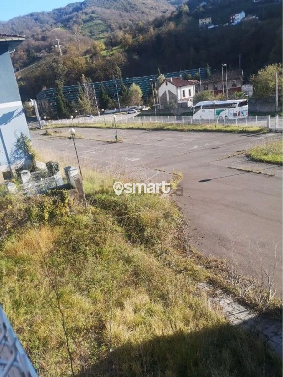 Erhverv til salg i Mieres - € 261.000 (Ref: 8644279)