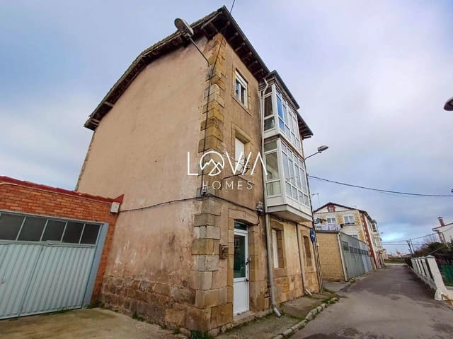 Piso de 3 habitaciones en Reinosa en venta - 46.000 € (Ref: 8699207)