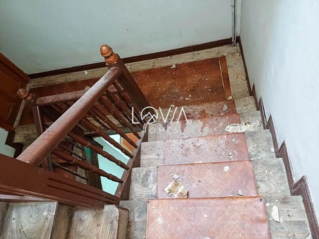 Piso de 3 habitaciones en Reinosa en venta - 46.000 € (Ref: 8699207)