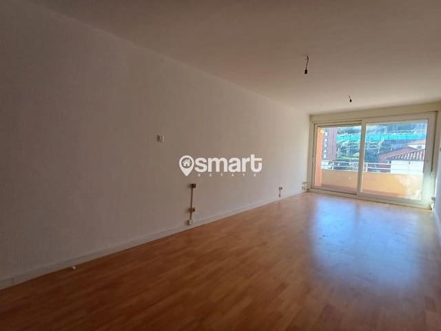 2 soveværelse Lejlighed til salg i Los Corrales de Buelna - € 101.000 (Ref: 8708719)