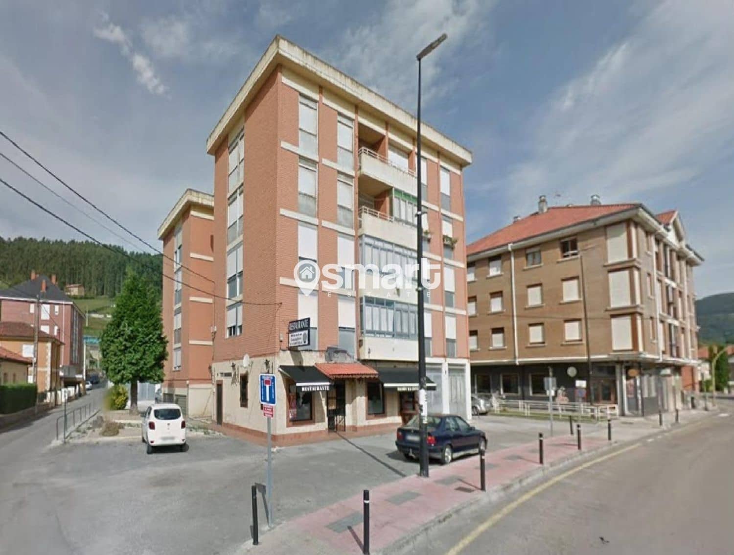 2 soveværelse Lejlighed til salg i Los Corrales de Buelna - € 101.000 (Ref: 8708719)