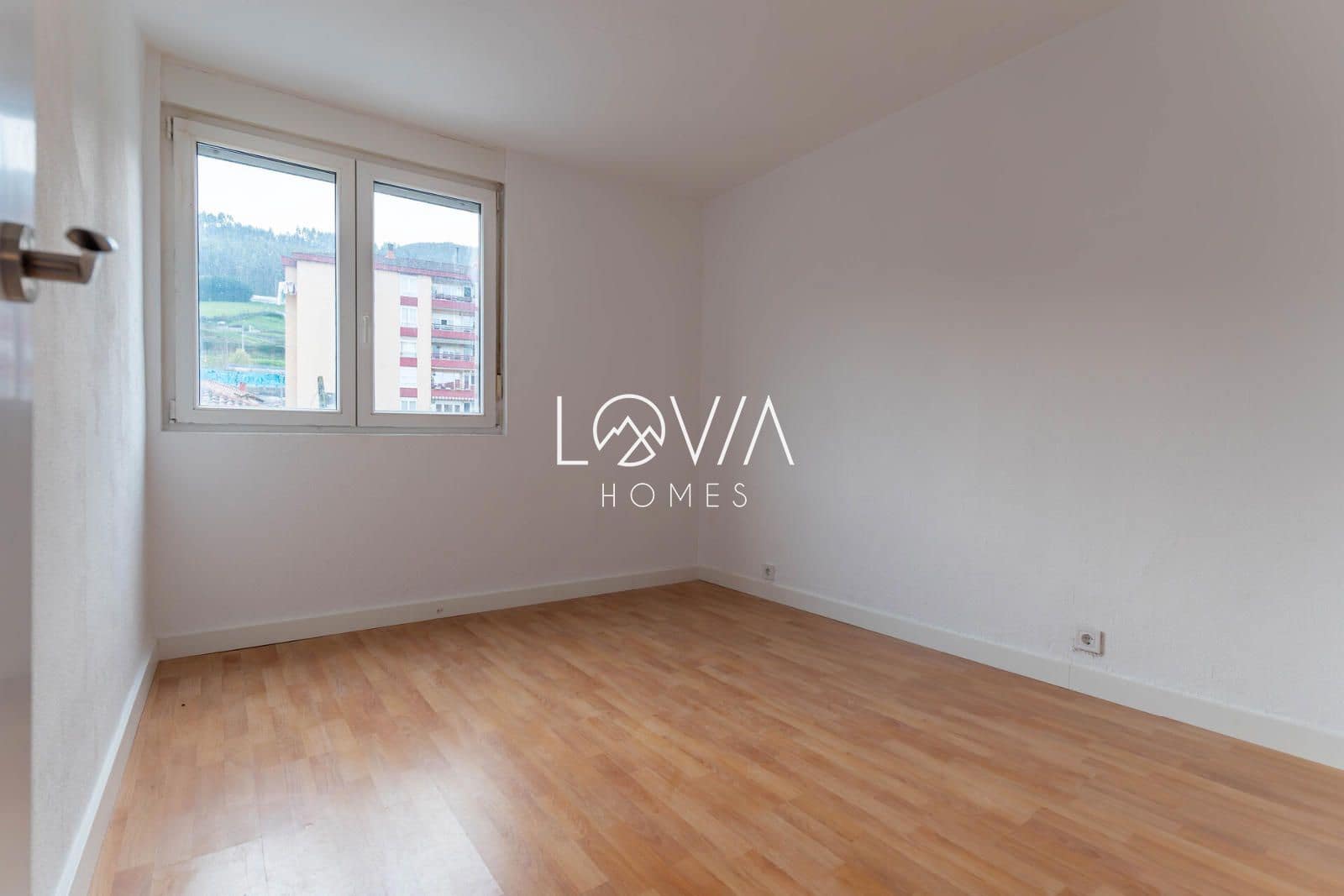 2 sypialnia Mieszkanie na sprzedaż w Los Corrales de Buelna - 101 000 € (Ref: 8708719)