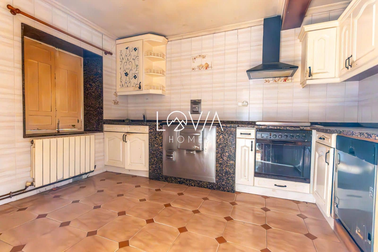 4 slaapkamer Villa te koop in Santa Maria de Cayon - € 224.000 (Ref: 8710129)