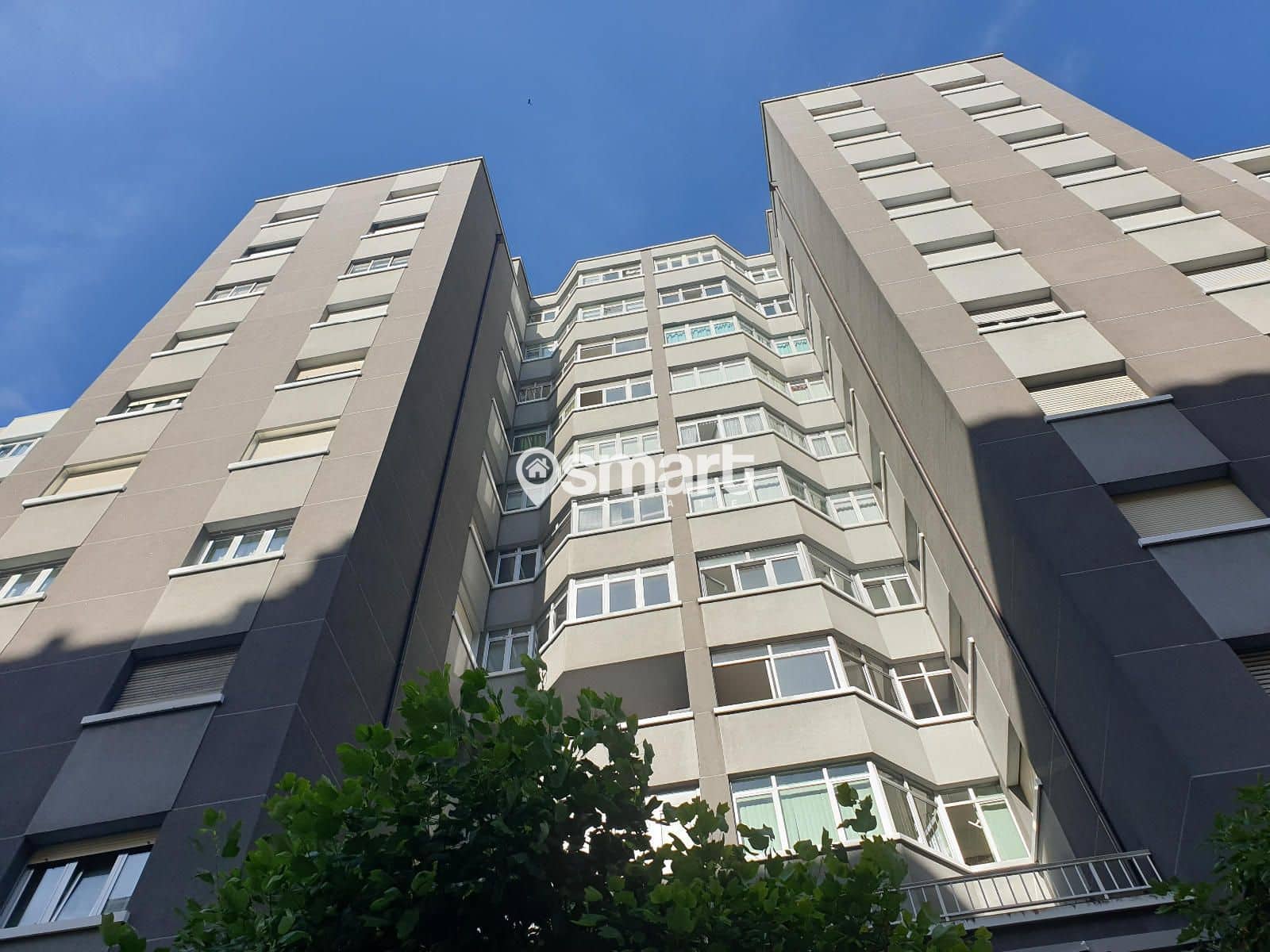 Erhverv til salg i Aviles - € 60.000 (Ref: 8710742)