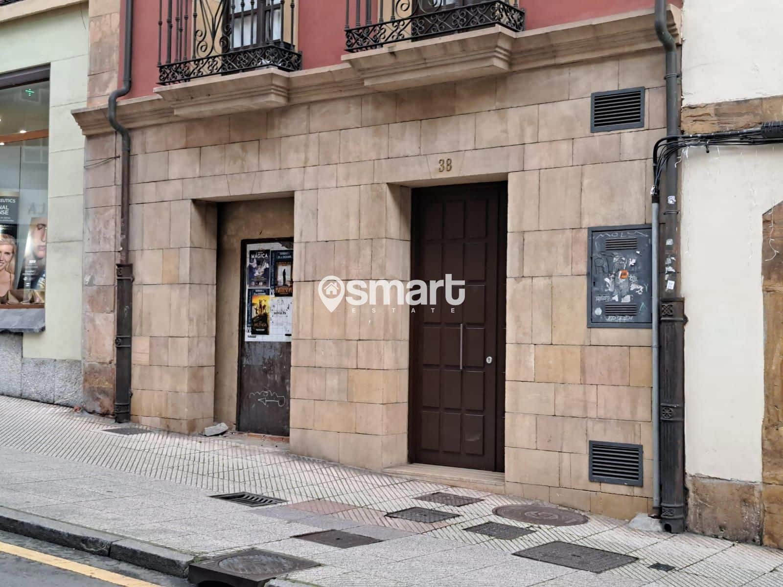 Komercyjne na sprzedaż w Oviedo - 85 000 € (Ref: 8725219)