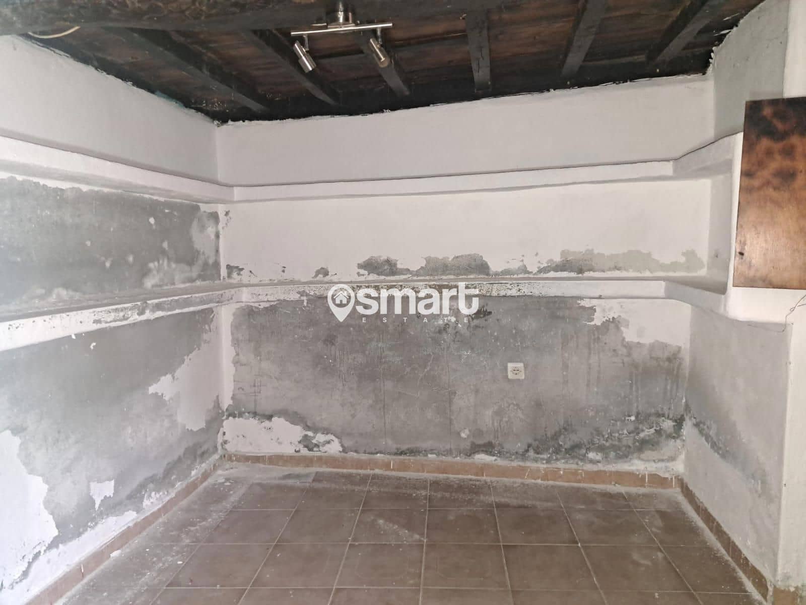 3 soveværelse Byhus til salg i Mieres - € 26.000 (Ref: 8762777)