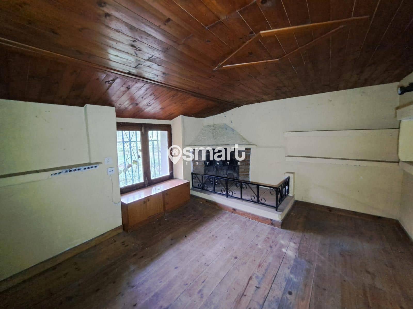 3 soveværelse Byhus til salg i Mieres - € 26.000 (Ref: 8762777)