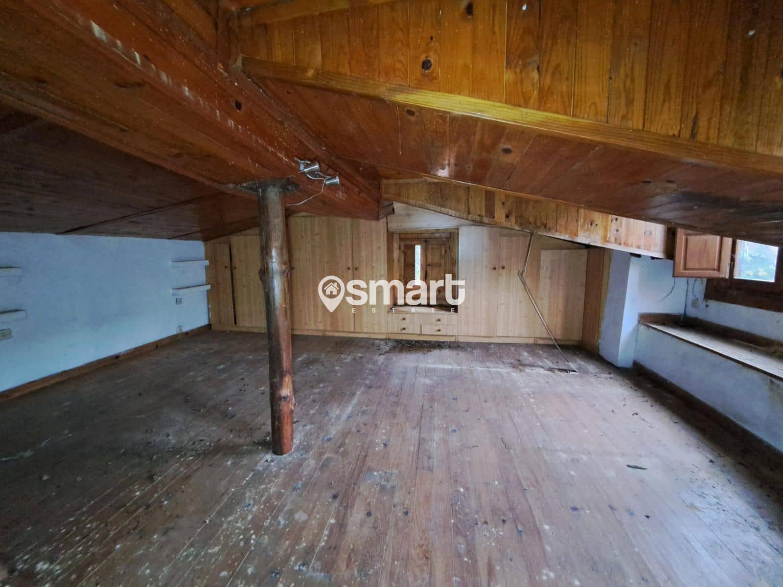 3 soveværelse Byhus til salg i Mieres - € 26.000 (Ref: 8762777)