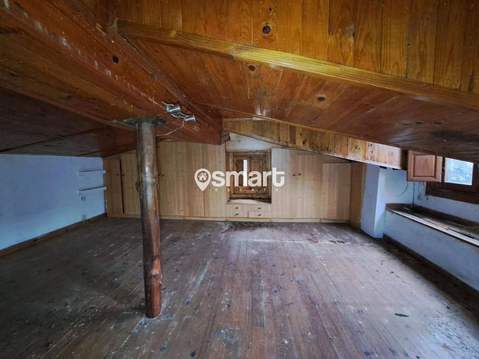 3 soveværelse Byhus til salg i Mieres - € 26.000 (Ref: 8762777)