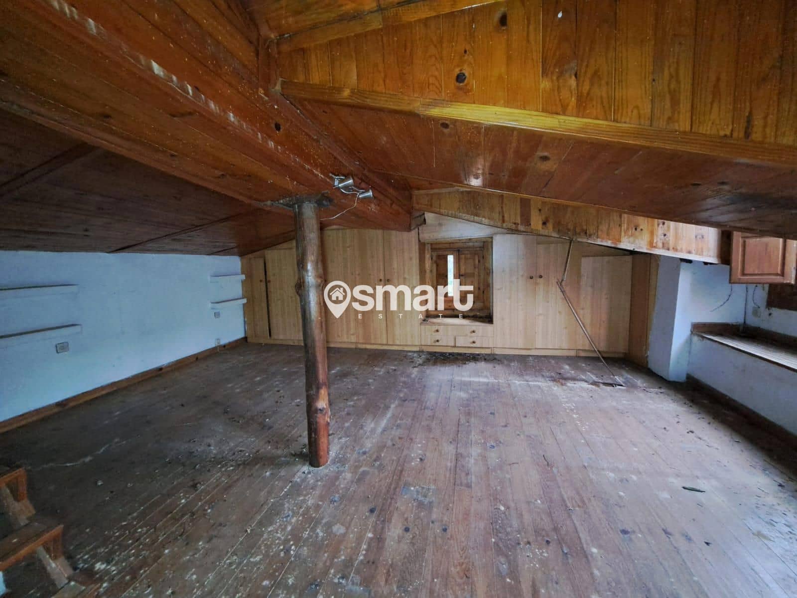 3 soveværelse Byhus til salg i Mieres - € 26.000 (Ref: 8762777)