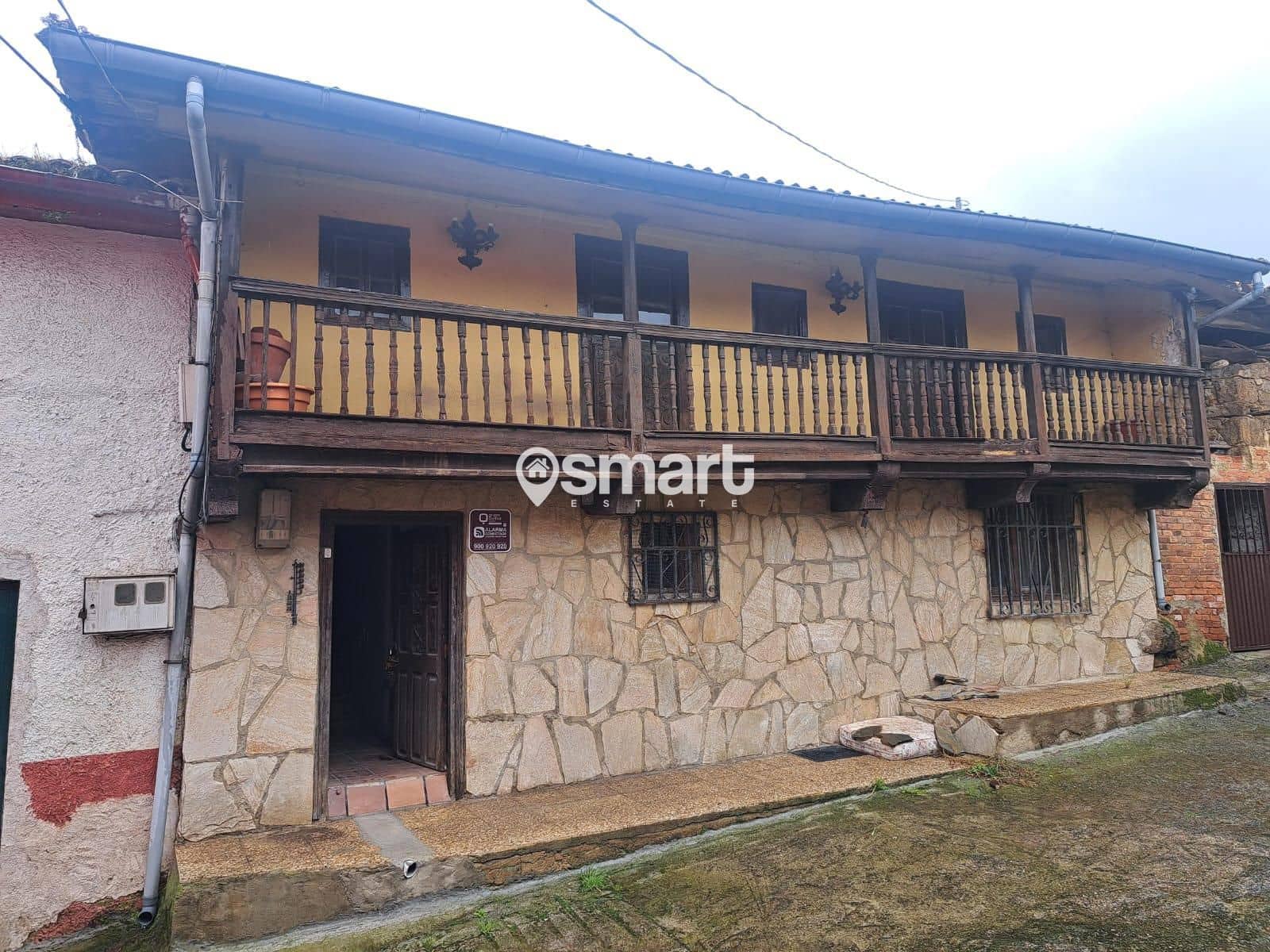 3 soveværelse Byhus til salg i Mieres - € 26.000 (Ref: 8762777)