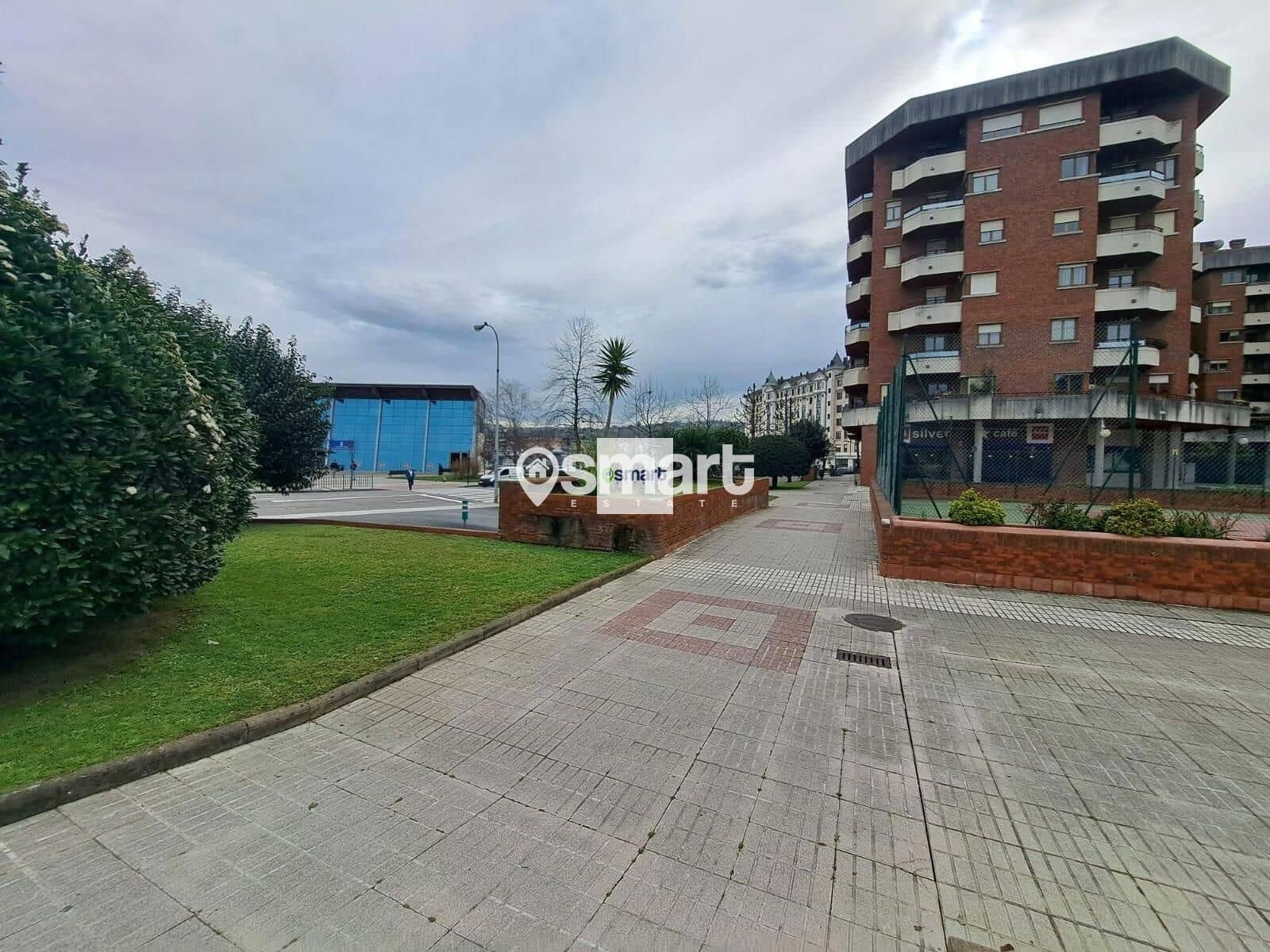 Autotalli myytävänä paikassa Oviedo - 11 858 € (Ref: 8769119)