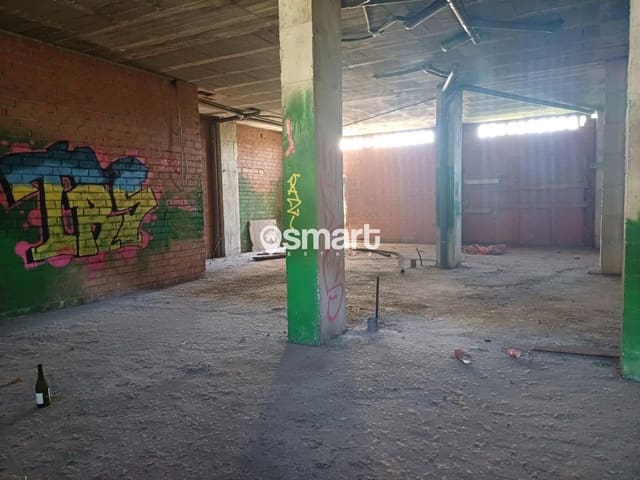 Commercial for sale in Santander - € 41,600 (Ref: 8787300)