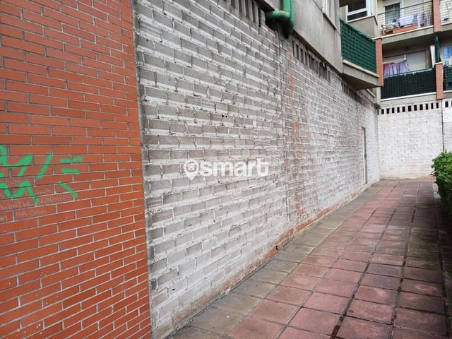 Commercial for sale in Santander - € 41,600 (Ref: 8787300)