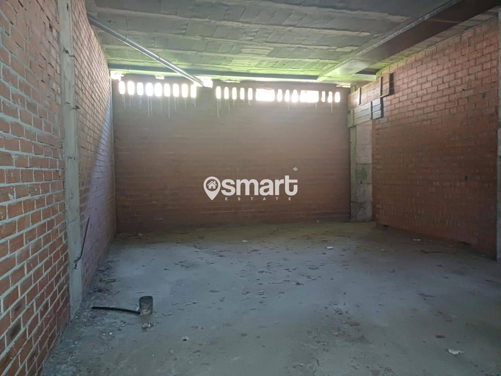 Erhverv til salg i Santander - € 114.400 (Ref: 8787301)