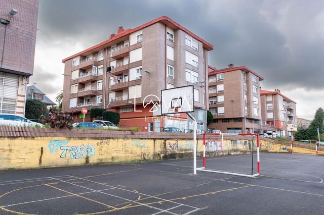 3 makuuhuone Asunto myytävänä paikassa Torrelavega - 130 400 € (Ref: 8856791)