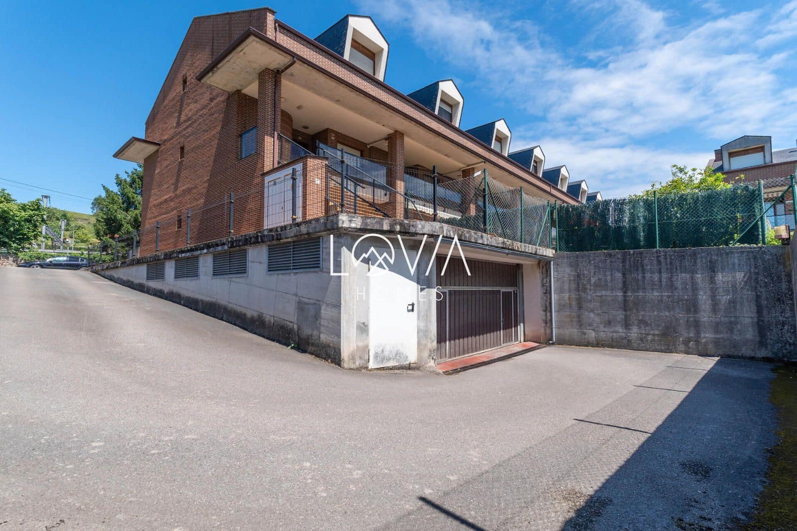 2 bedroom Flat for sale in El Astillero with pool - € 125,400 (Ref: 8873726)