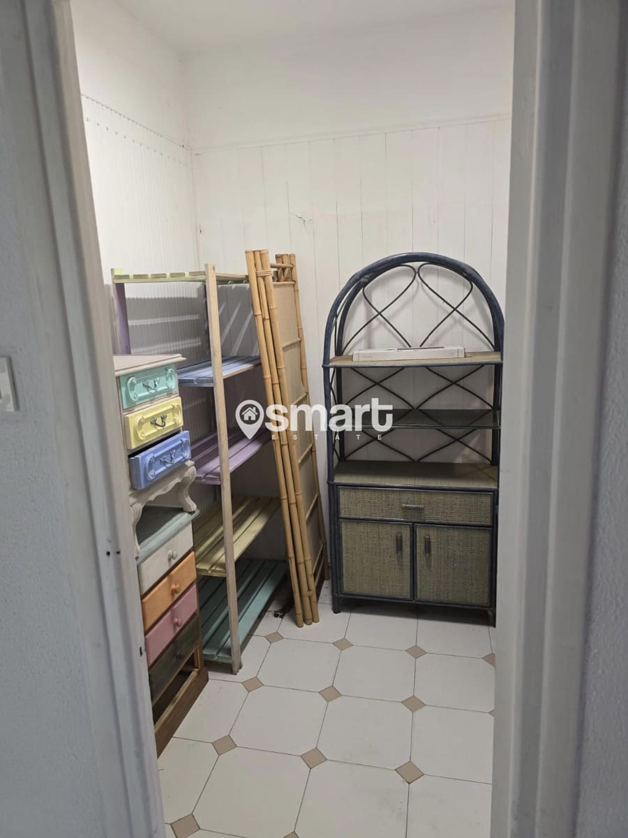 Kommersiell til salgs i Laredo - € 240 000 (Ref: 8904904)