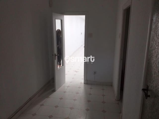 Comercial para venda em Laredo - 240 000 € (Ref: 8904904)