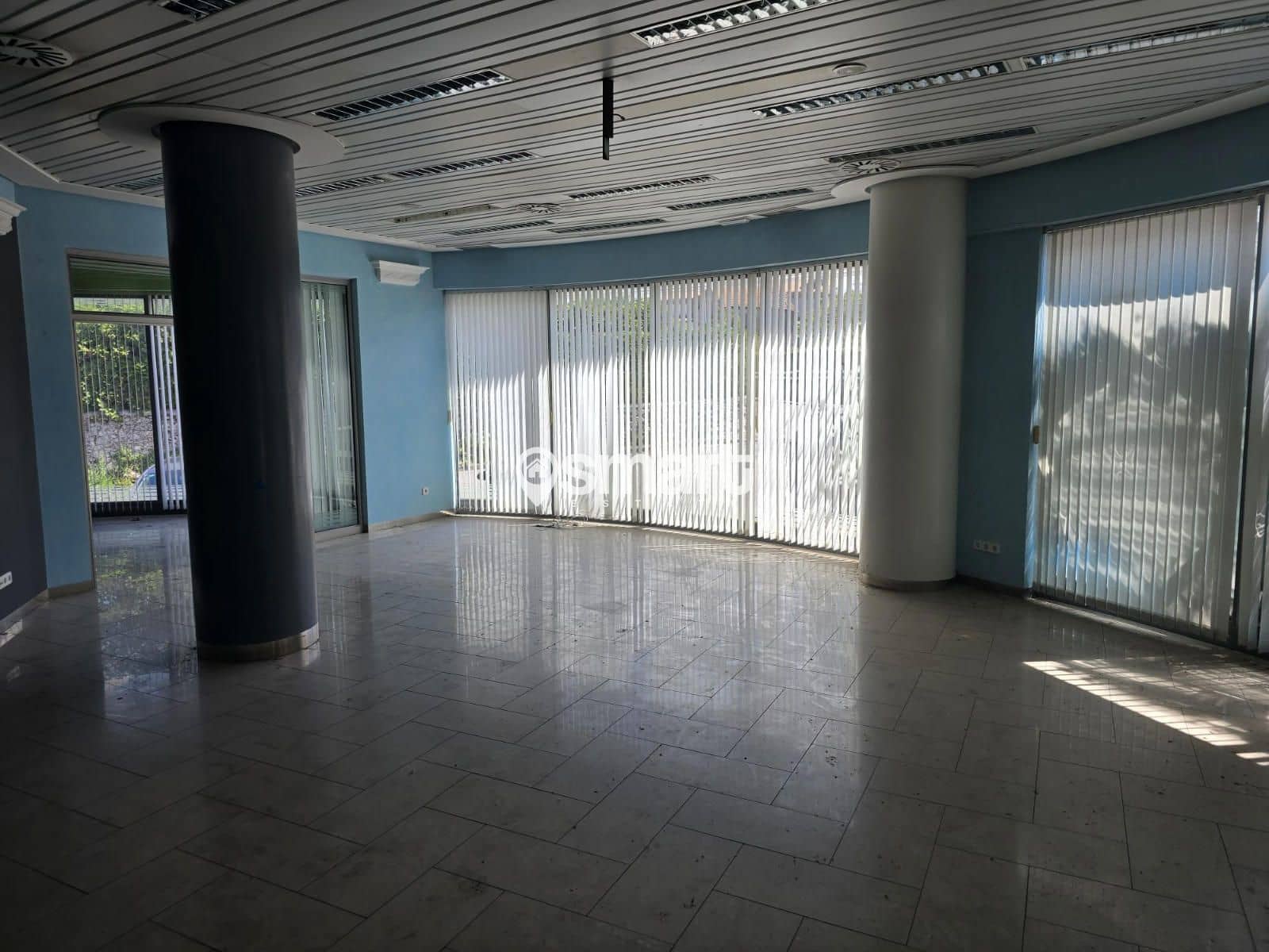 Commercieel te koop in Camargo - € 221.500 (Ref: 8925375)