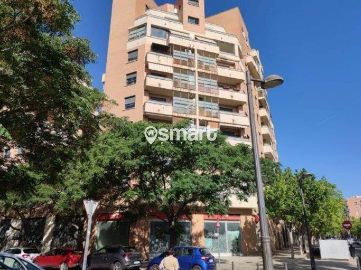 Commercieel te koop in Valencia stad - € 579.600 (Ref: 8956106)