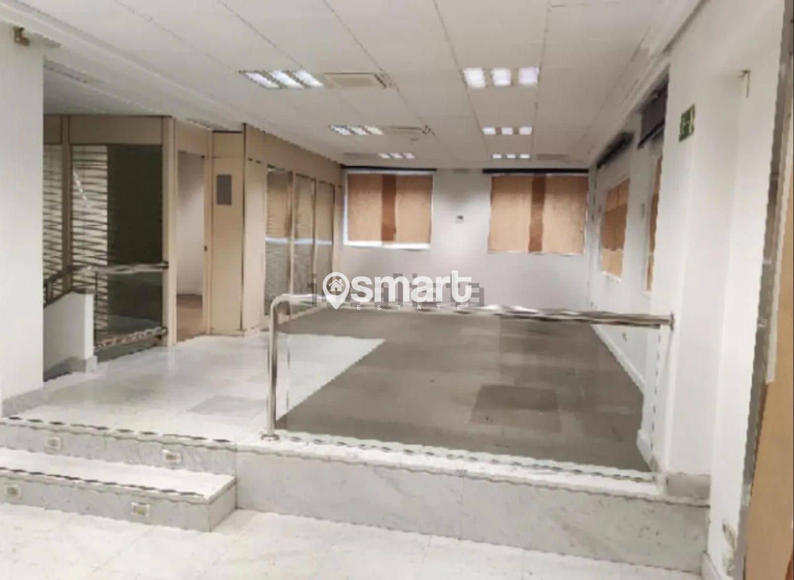 Erhverv til salg i Madrid by - € 1.108.000 (Ref: 9001971)