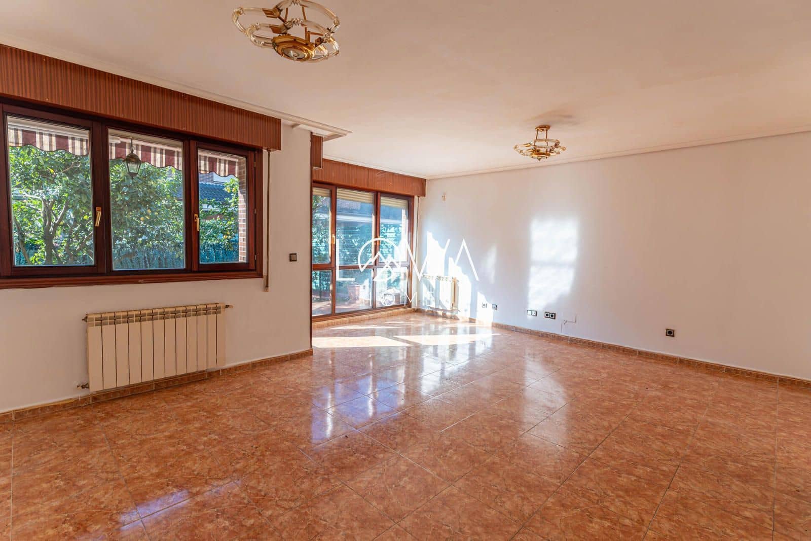 Casa em Banda para venda em El Astillero - 376 000 € (Ref: 9066902)