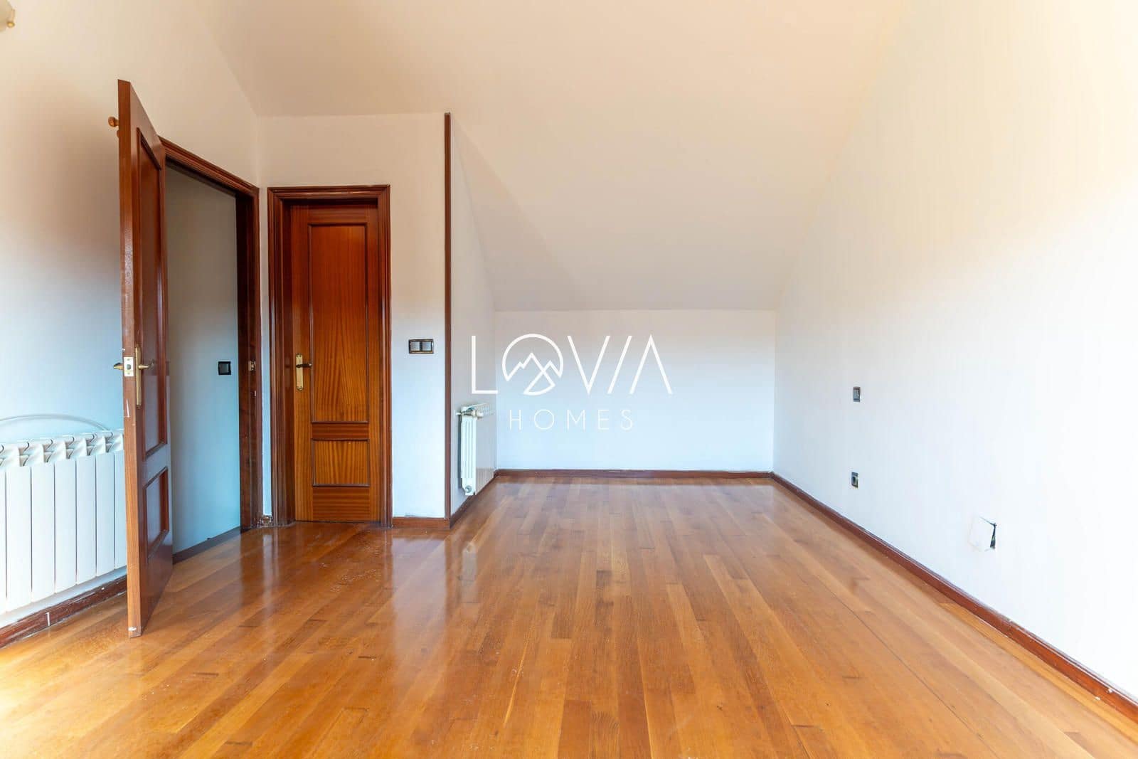 Casa em Banda para venda em El Astillero - 376 000 € (Ref: 9066902)