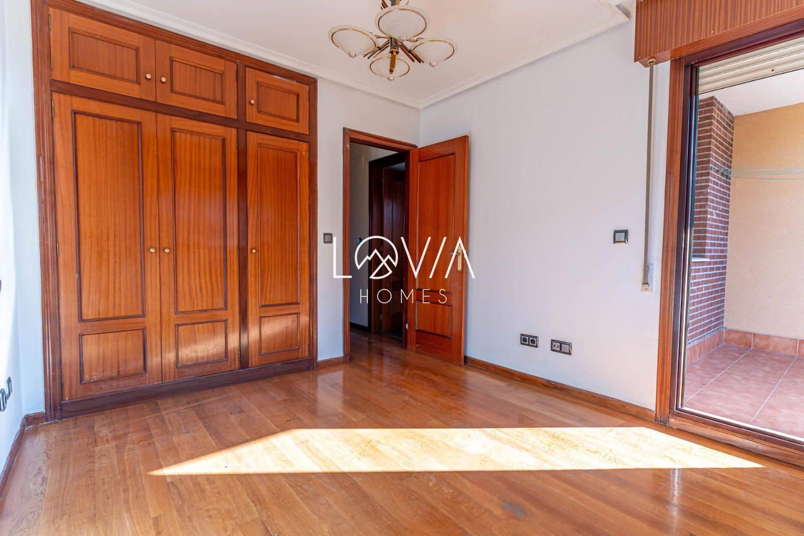 Casa em Banda para venda em El Astillero - 376 000 € (Ref: 9066902)