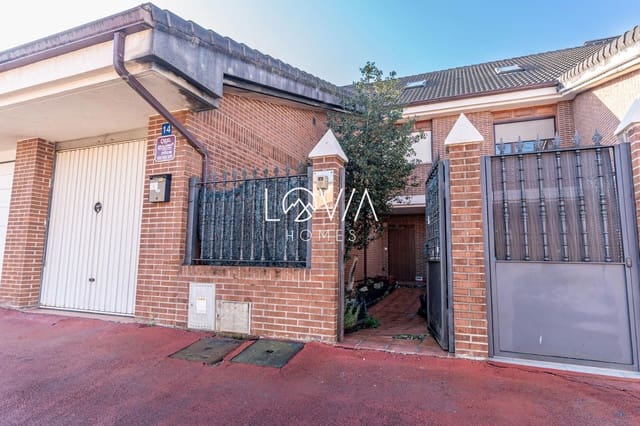 Omakotitalo myytävänä paikassa El Astillero - 376 000 € (Ref: 9066902)