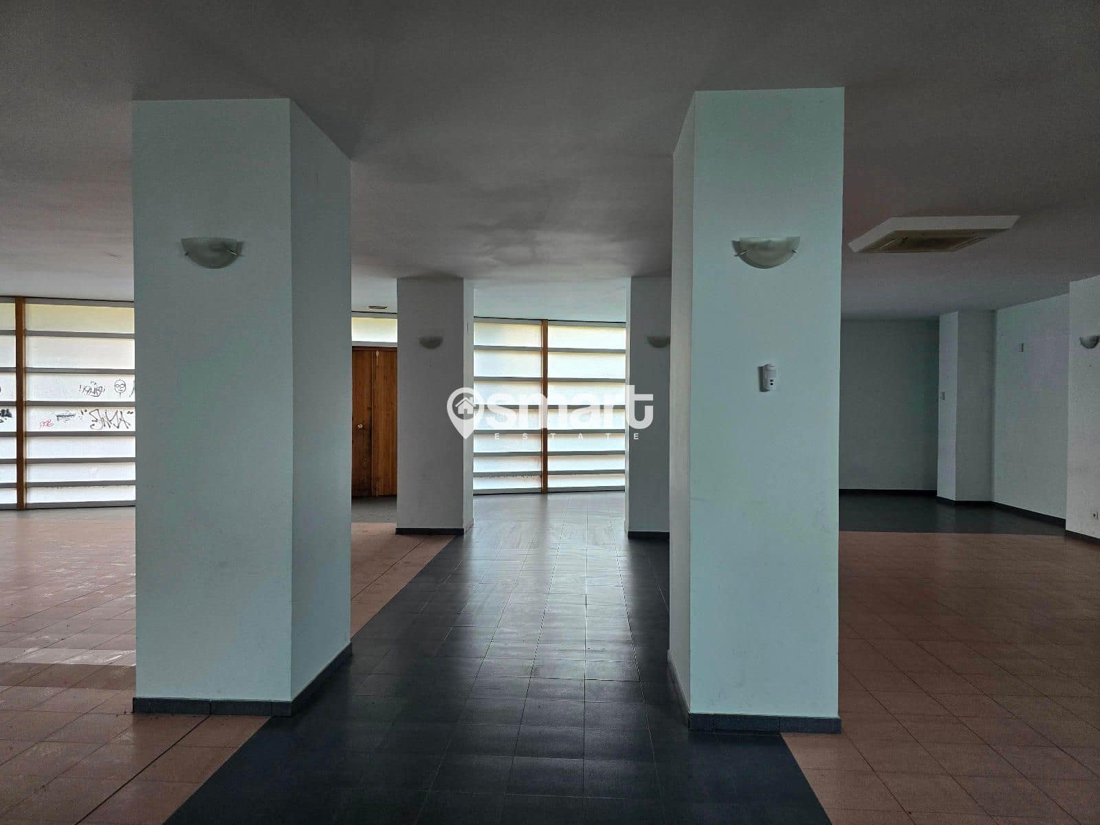 Comercial para venda em Santander - 175 200 € (Ref: 9151131)