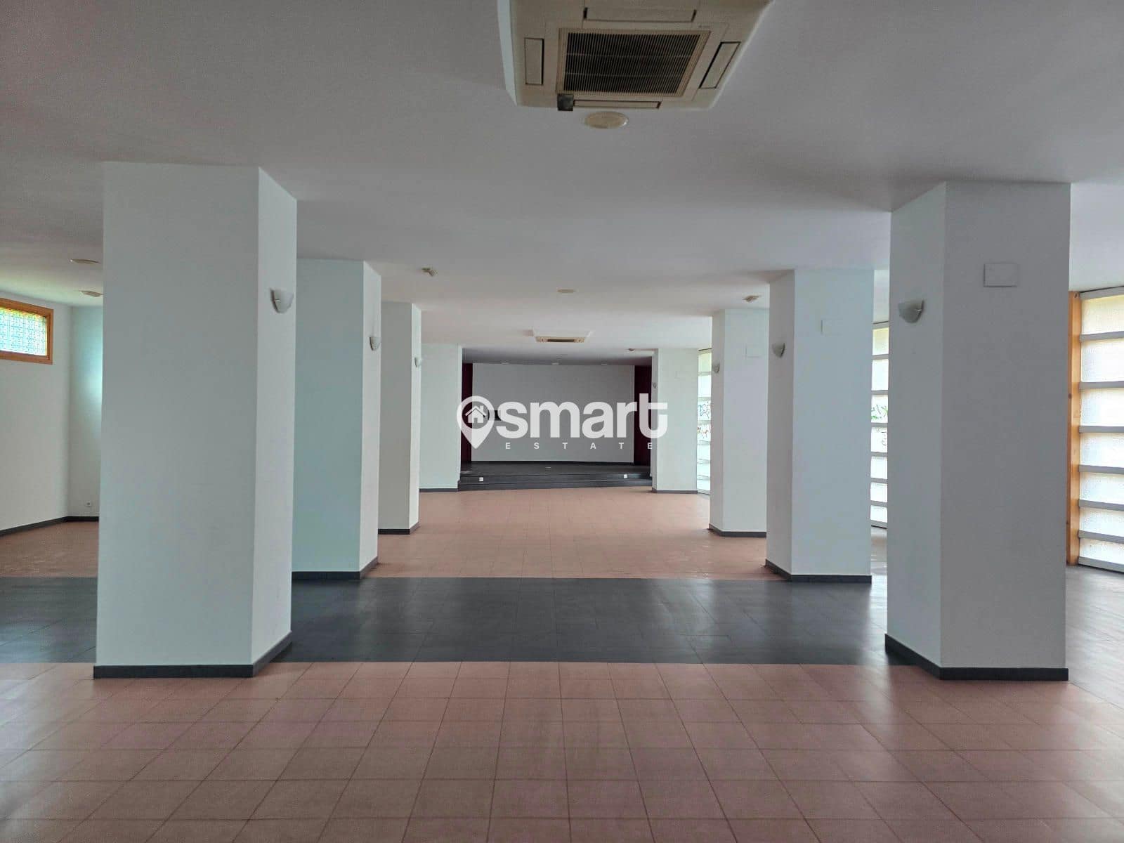 Comercial para venda em Santander - 175 200 € (Ref: 9151131)