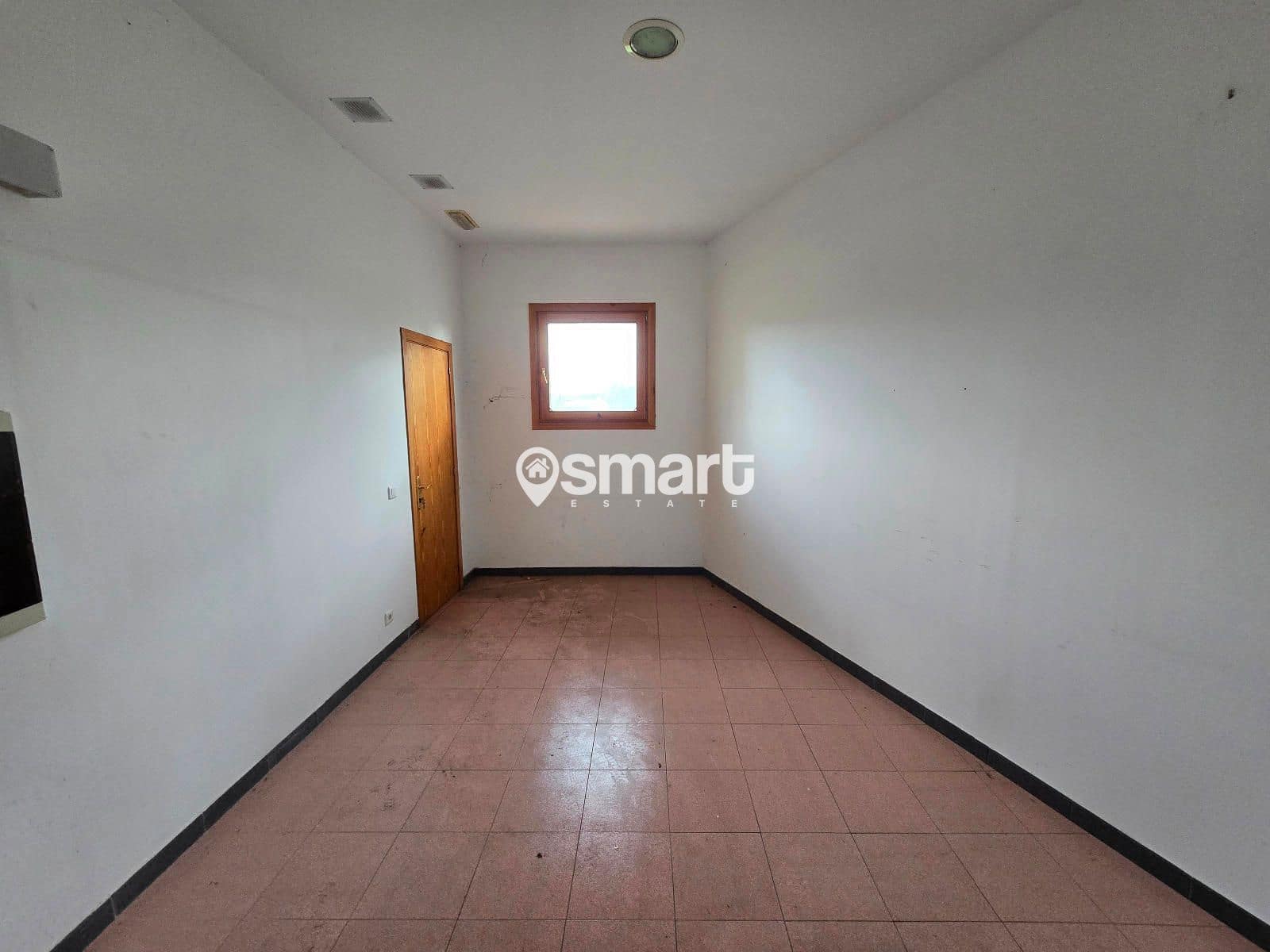 Comercial para venda em Santander - 175 200 € (Ref: 9151131)