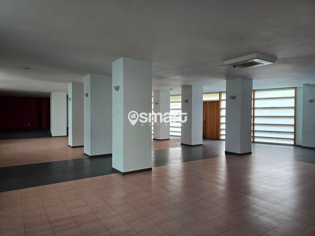 Commercial for sale in Santander - € 175,200 (Ref: 9151131)