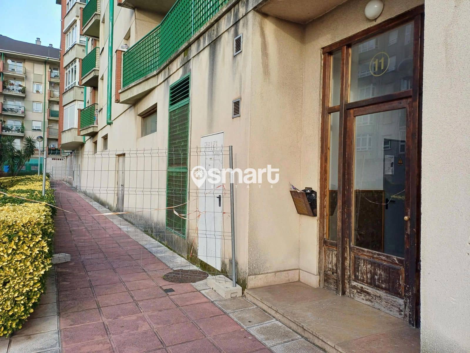 Comercial para venda em Santander - 175 200 € (Ref: 9151131)