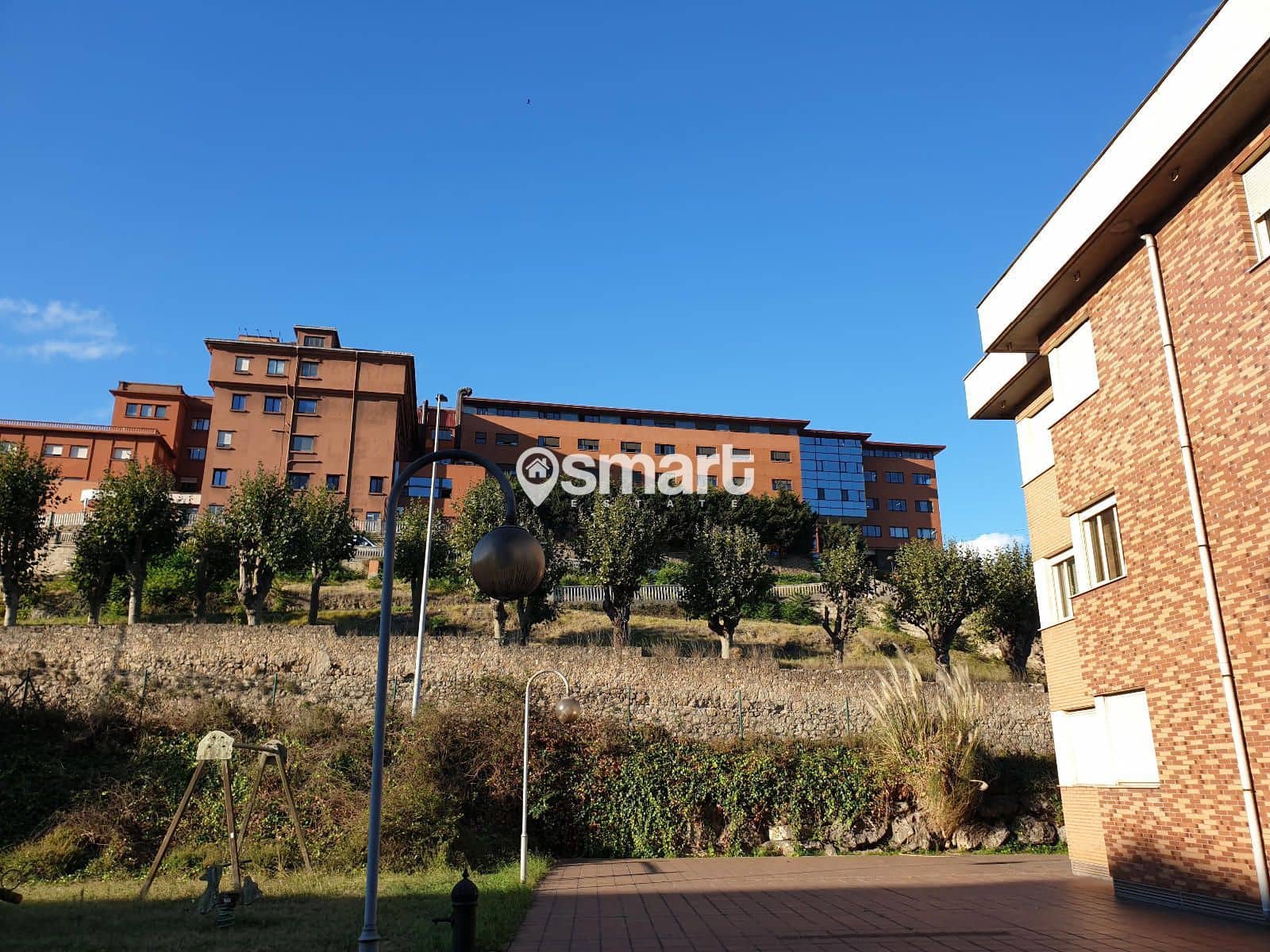 2 soveværelse Lejlighed til salg i Gijon med garage - € 145.600 (Ref: 9262109)