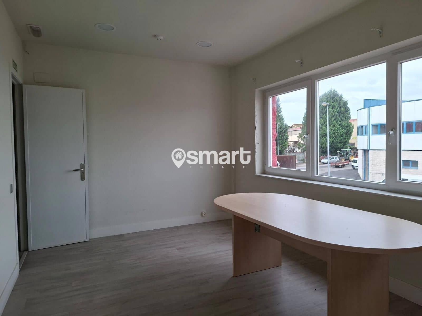 Kommersiell til salgs i Siero - € 1 880 500 (Ref: 9294161)