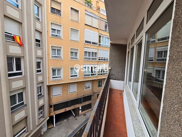 3 bedroom Flat for sale in Santander - € 329,000 (Ref: 9314477)