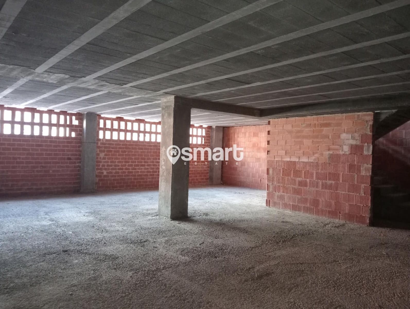 Commercial for sale in Pravia - € 35,600 (Ref: 9322389)