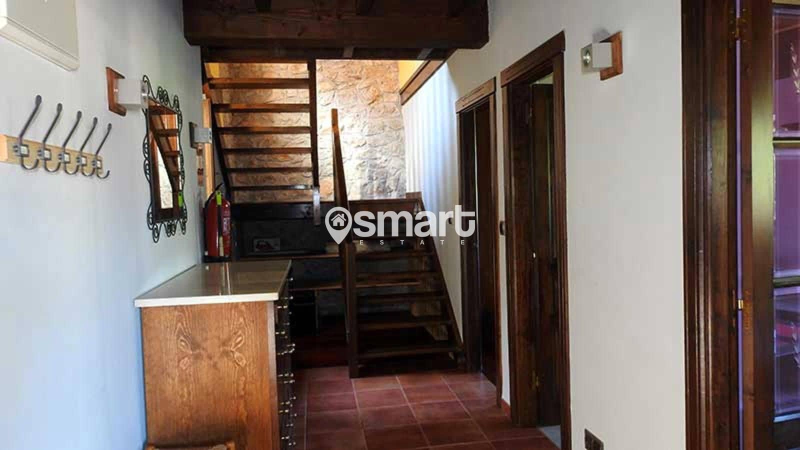 4 soverom Villa til salgs i Onis med garasje - € 179 000 (Ref: 9344211)