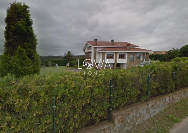 4 bedroom Villa for sale in Castrillón with pool garage - € 450,000 (Ref: 9400904)